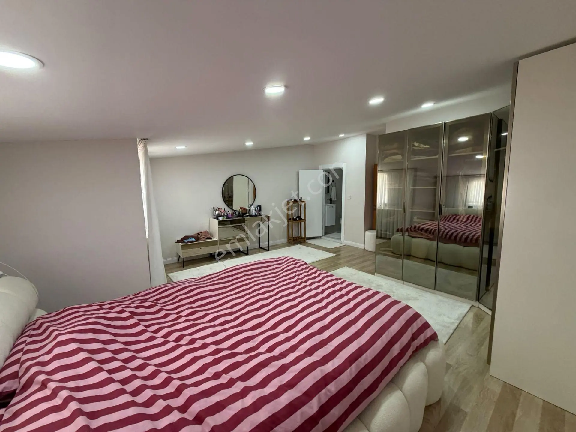 Mertcan'dan Metroya 5dk İki Ailelik Geniş Lüks 5+2 Dubleks Daire — fotoğraf 16