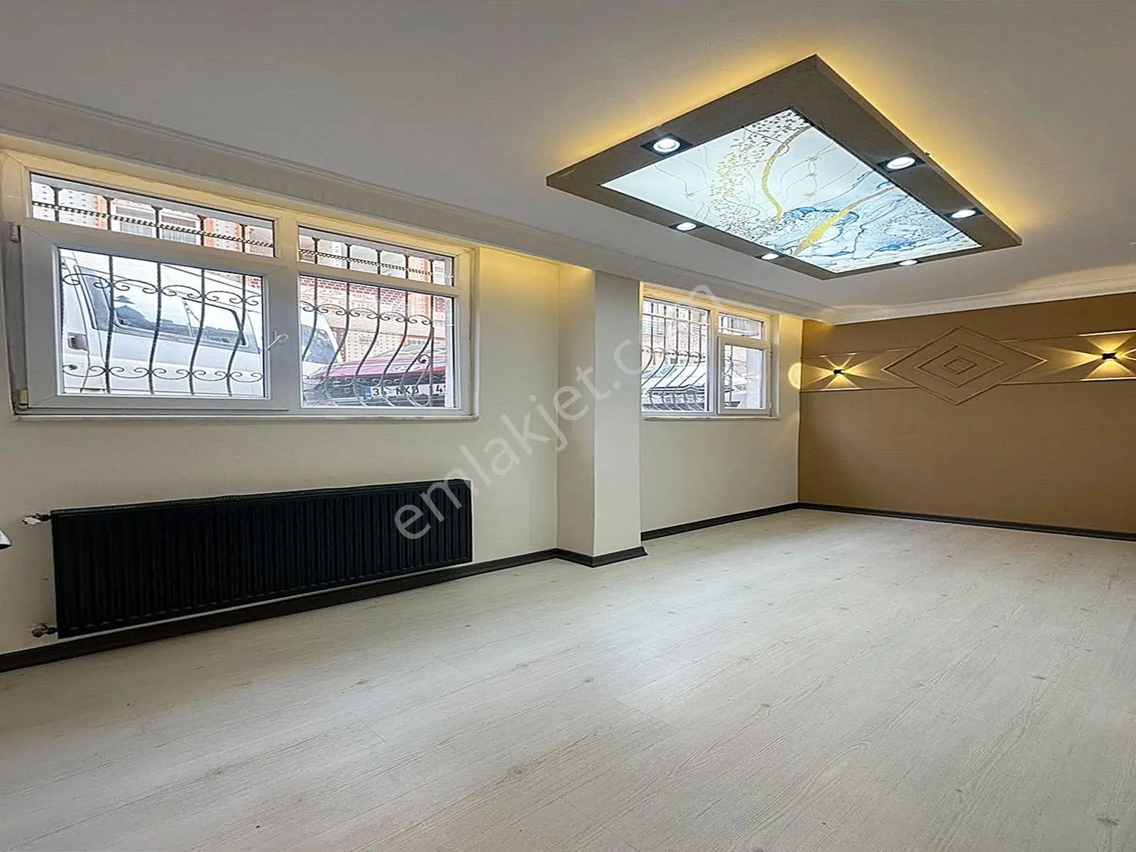 Metrobüse Yürüme Mesafesinde Full Dekorlu Giriş 2+1 Daire!!! — fotoğraf 8
