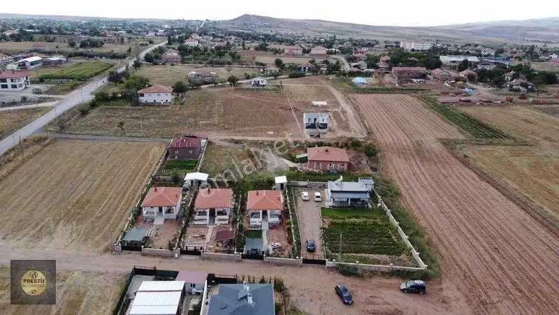 1000 M2 Arsa İçerisinde Yaz-kış Oturulur Butik Villa — fotoğraf 2