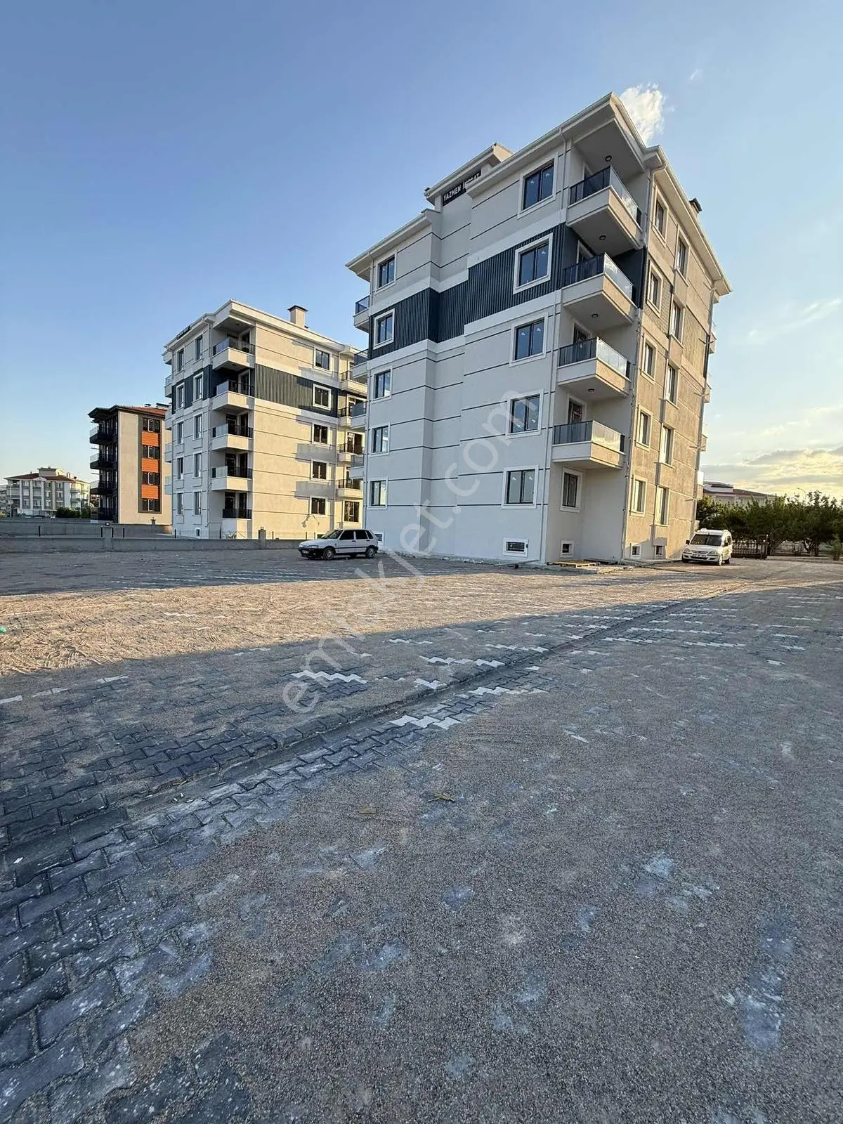 Ali İhsanpaşa Mahallesin De Satılık Lüks 3+1 Daşreller — fotoğraf 3