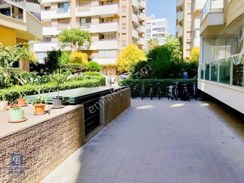 Narlıdere Yenikale'nin En Gözde Sitesinde Ferah Satılık Daire — fotoğraf 4