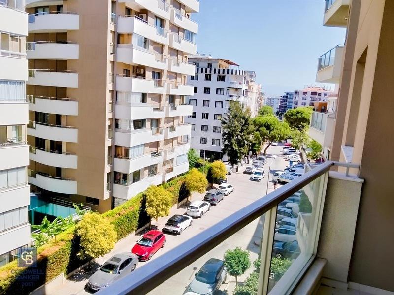 Narlıdere Yenikale'nin En Gözde Sitesinde Ferah Satılık Daire — fotoğraf 6