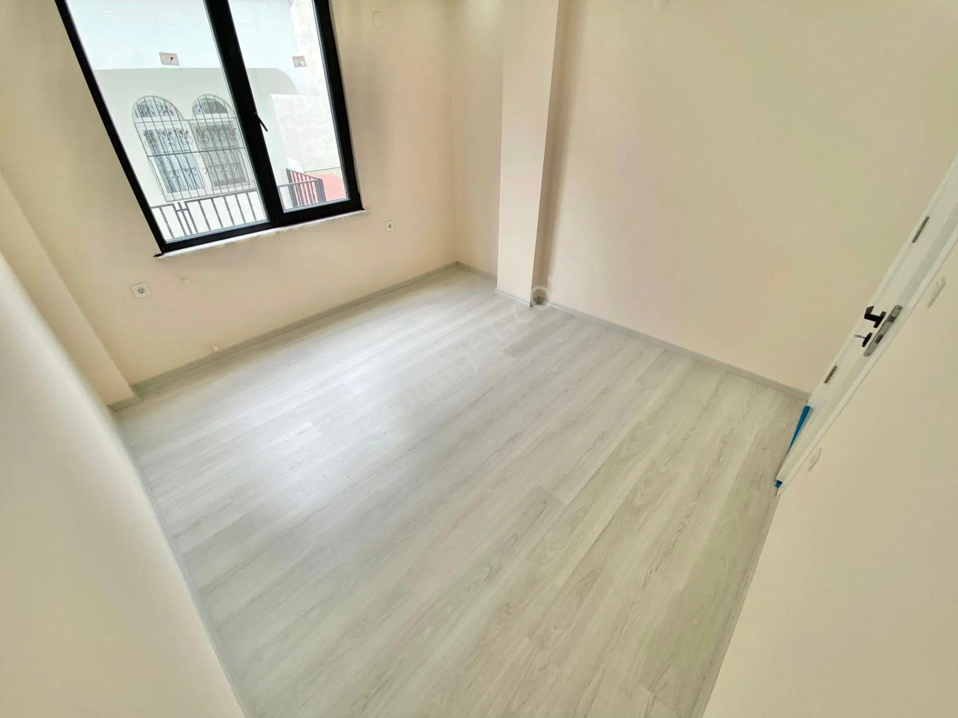 ꧁ay Emlaktan꧂iskele'de Denize Sadece 200 Mt Muhteşem Konumlu Arakat Ön Cephe Satılık 2+1 Daire — fotoğraf 12