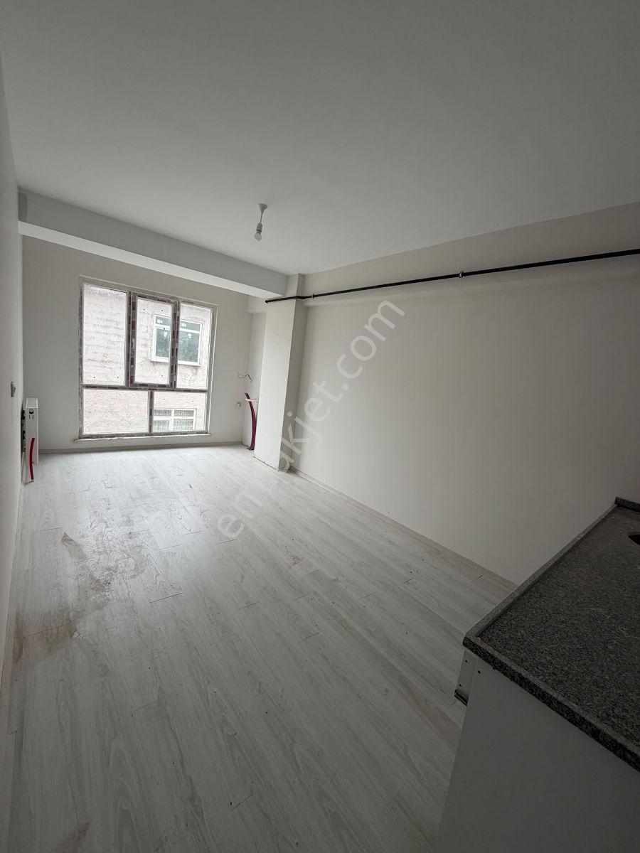 Satılık 1+1 Sıfır Daire Açillll — fotoğraf 2