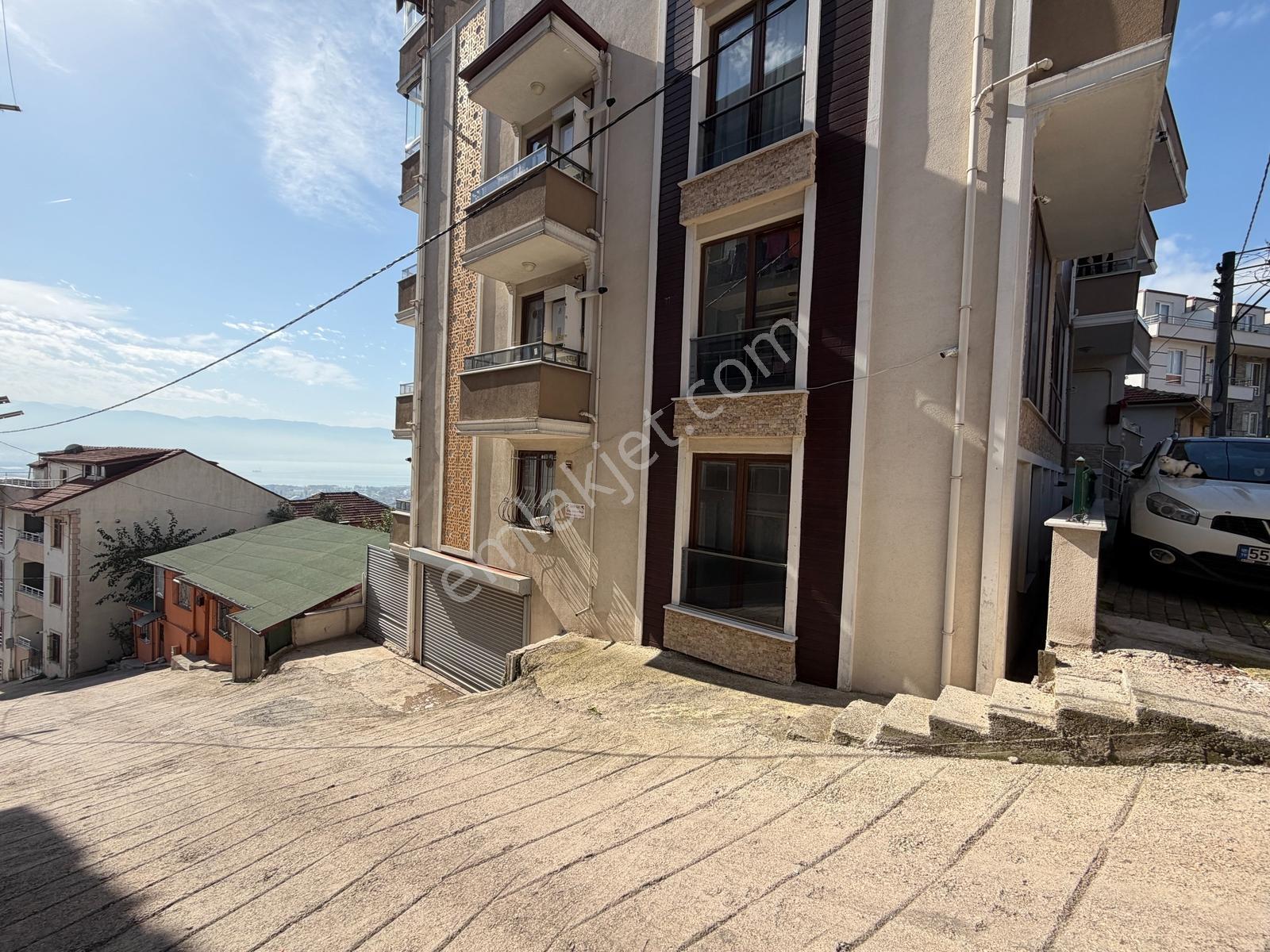 Merkeze Yakın 2+1 Otoparklı Satılık Daire — fotoğraf 4