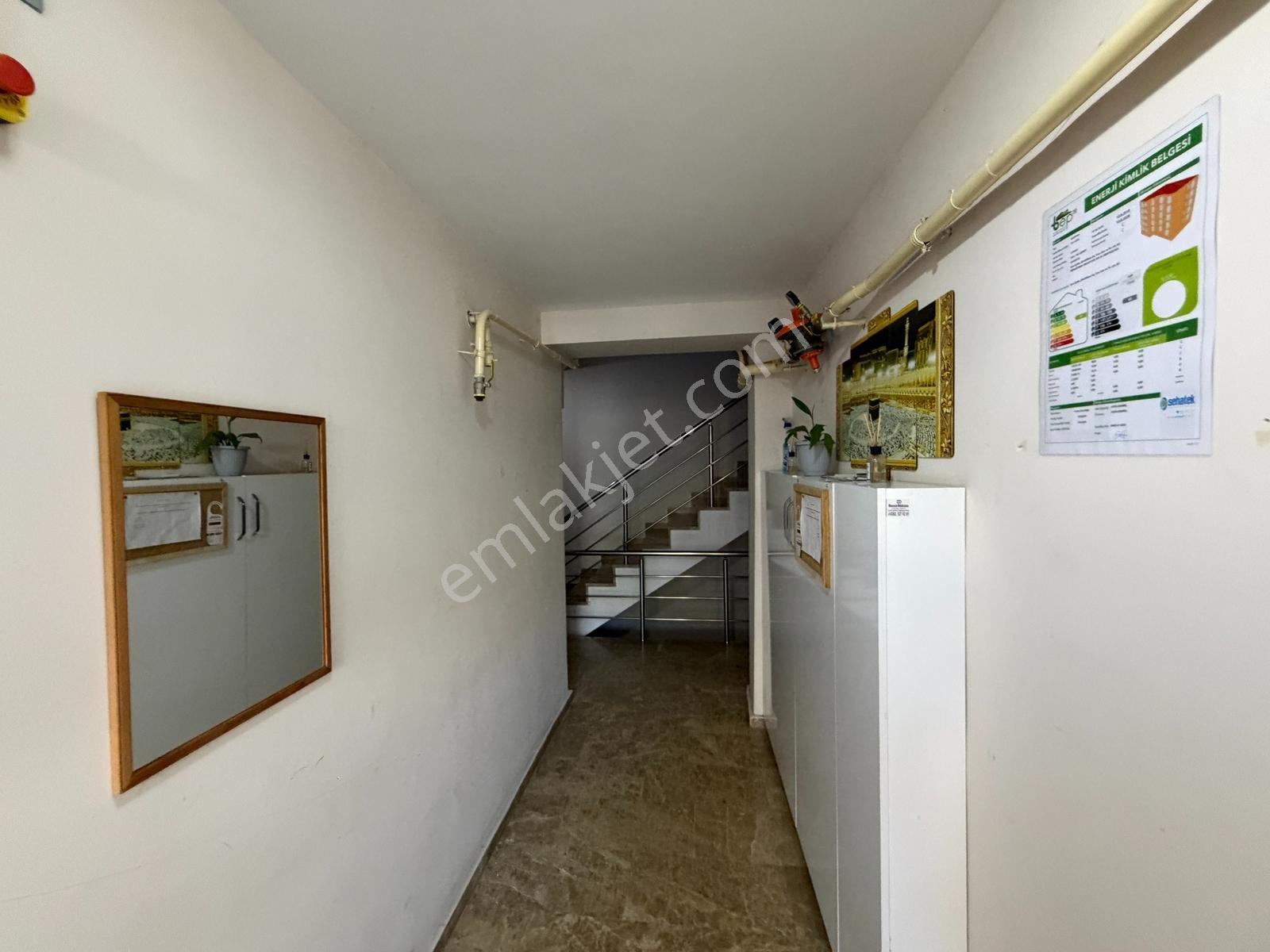 Merkeze Yakın 2+1 Otoparklı Satılık Daire — fotoğraf 15