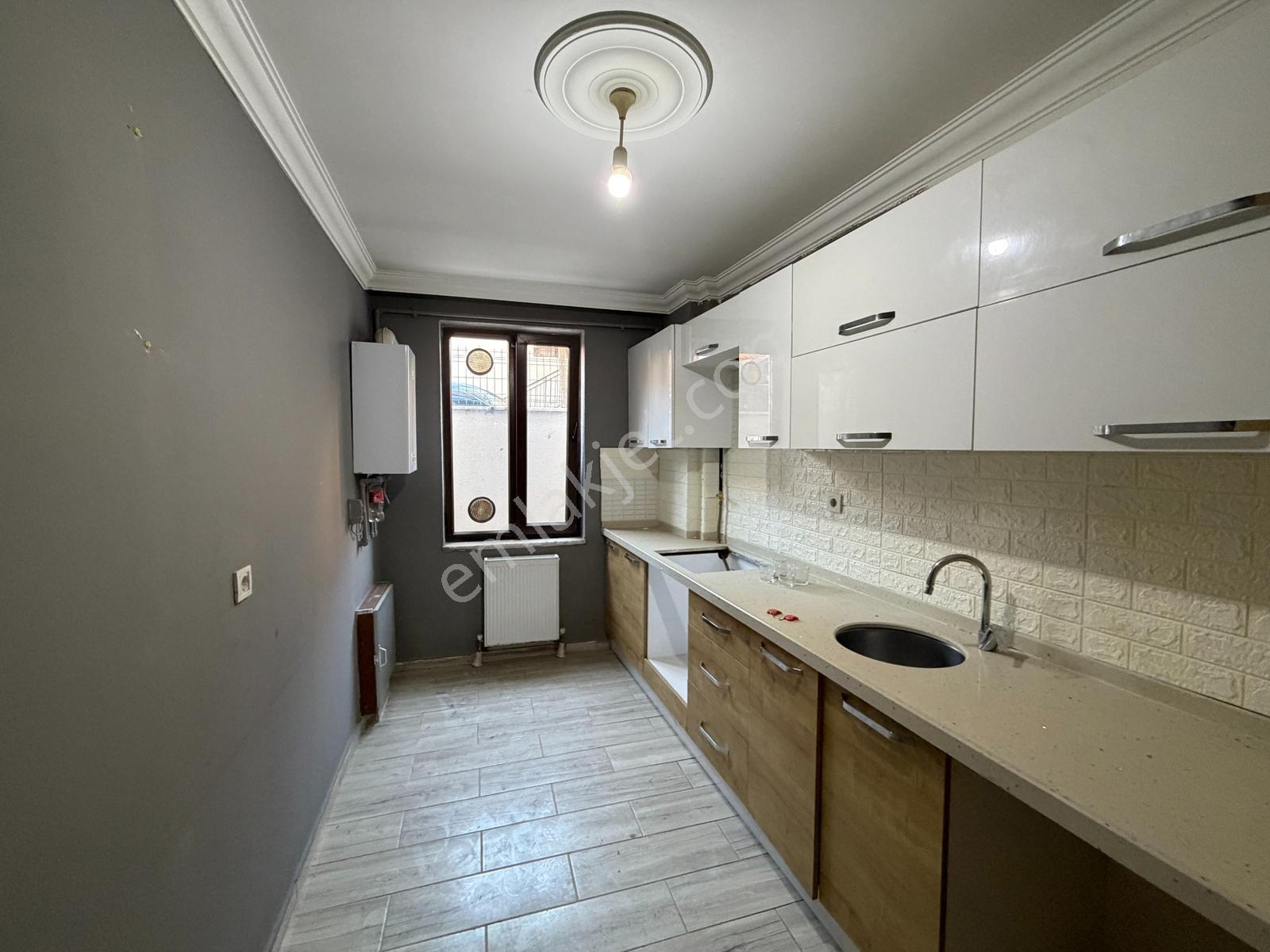 Merkeze Yakın 2+1 Otoparklı Satılık Daire — fotoğraf 20
