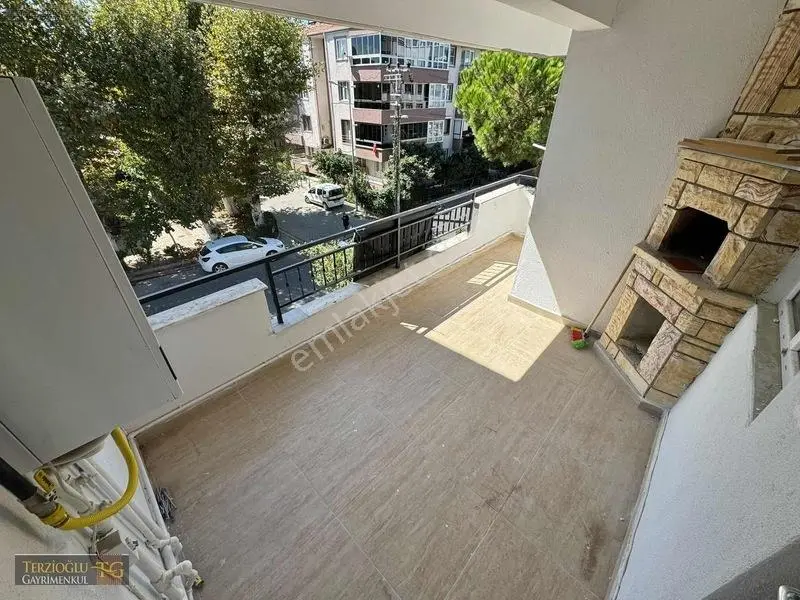 Terzioğlu'ndan Altınkumda İçi Full Yapılı 3+1 Ara Kat Daire — fotoğraf 8