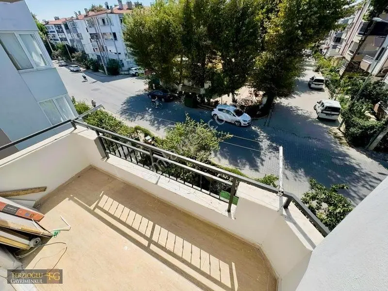 Terzioğlu'ndan Altınkumda İçi Full Yapılı 3+1 Ara Kat Daire — fotoğraf 28
