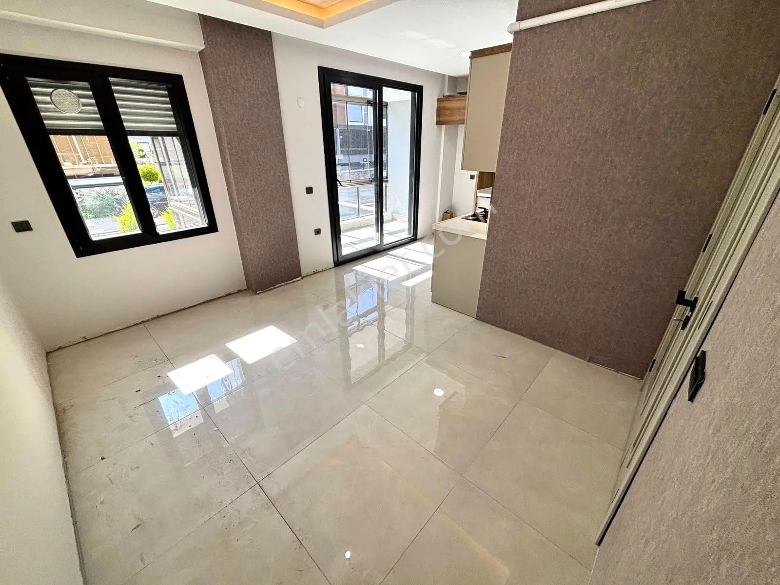 Referans'tan Altınkum'da Denize Yakın Yeni Bina Ultra Lüx 2+1 Daire — fotoğraf 2