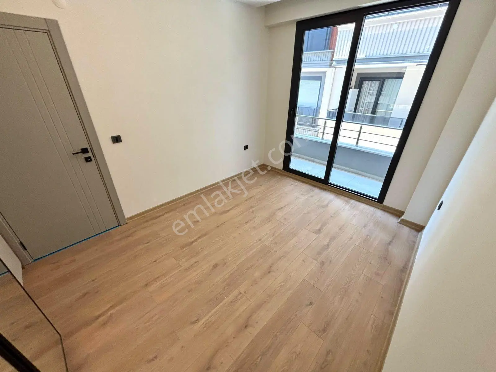 Referans'tan Altınkum'da Denize Yakın Yeni Bina Ultra Lüx 2+1 Daire — fotoğraf 34