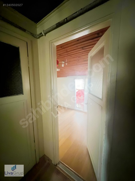 Güngören'de Yatırımlık 2.5+1 Çatı Katı Daire — fotoğraf 3
