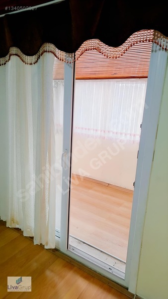 Güngören'de Yatırımlık 2.5+1 Çatı Katı Daire — fotoğraf 11