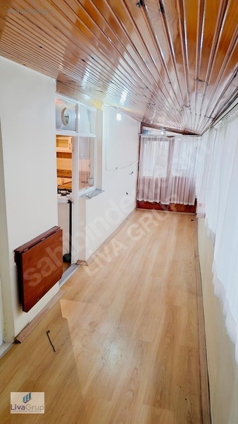 Güngören'de Yatırımlık 2.5+1 Çatı Katı Daire — fotoğraf 30