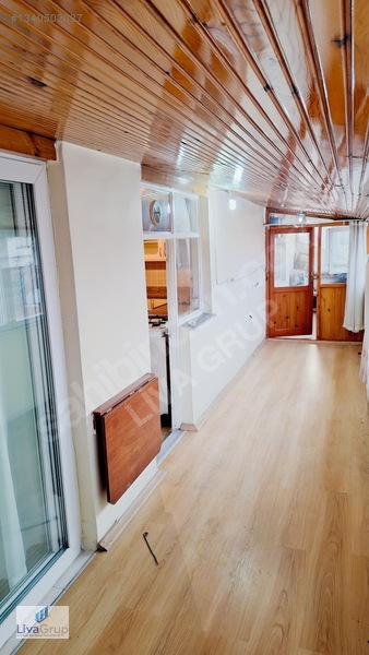 Güngören'de Yatırımlık 2.5+1 Çatı Katı Daire — fotoğraf 31