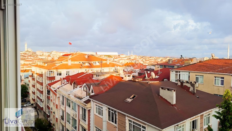 Güngören'de Yatırımlık 2.5+1 Çatı Katı Daire — fotoğraf 33