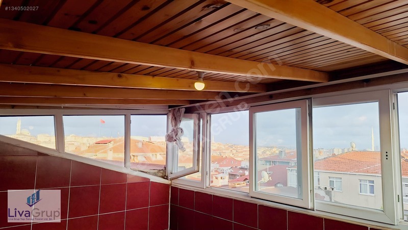 Güngören'de Yatırımlık 2.5+1 Çatı Katı Daire — fotoğraf 35