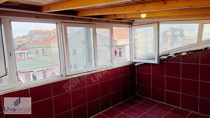Güngören'de Yatırımlık 2.5+1 Çatı Katı Daire — fotoğraf 36