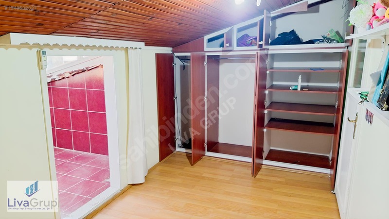 Güngören'de Yatırımlık 2.5+1 Çatı Katı Daire — fotoğraf 37