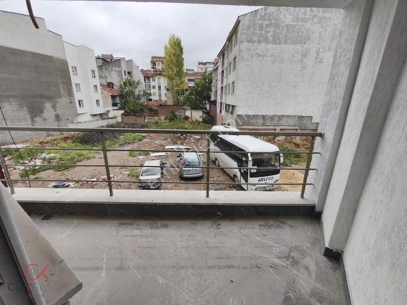 Clk Gm'den Ömerağa'da Fırsat Ara Kat 3+1 Cadde Üstü Satılık — fotoğraf 12