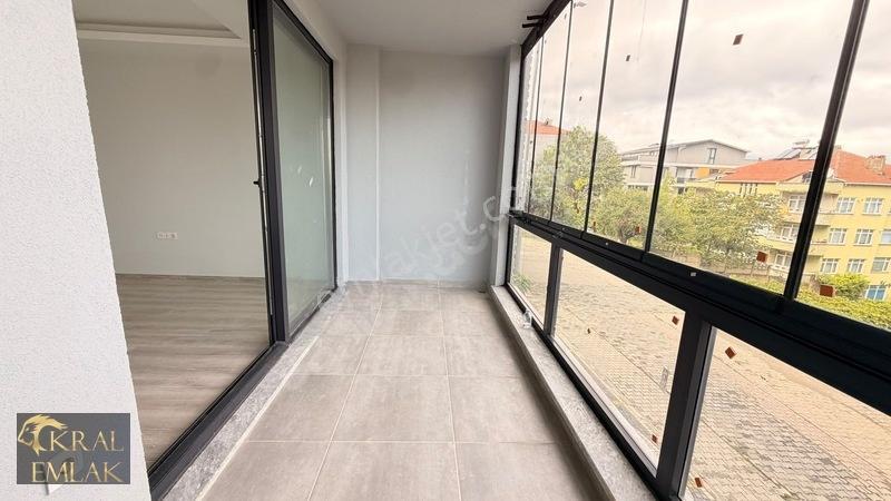 Eski Hastane Yanında Geniş Deniz Manzaralı 2+1 Satılık Daire — fotoğraf 4