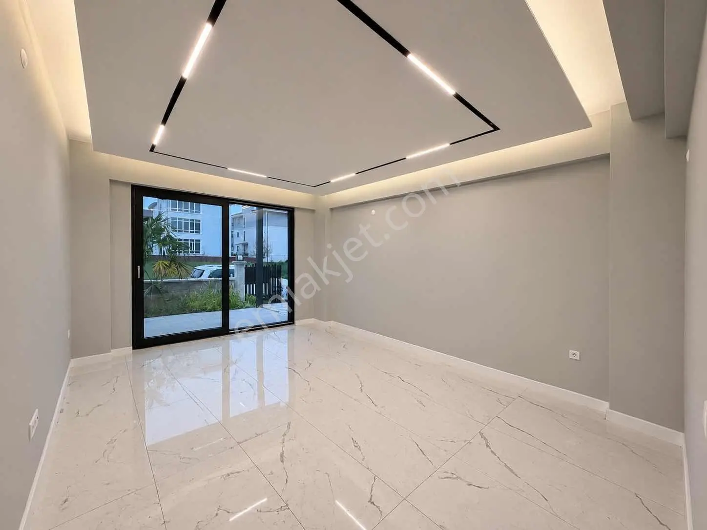 Serdivan Satılık Villa 4+1 Müstakil Giriş Ve Bahçesi Remax Ay — fotoğraf 4