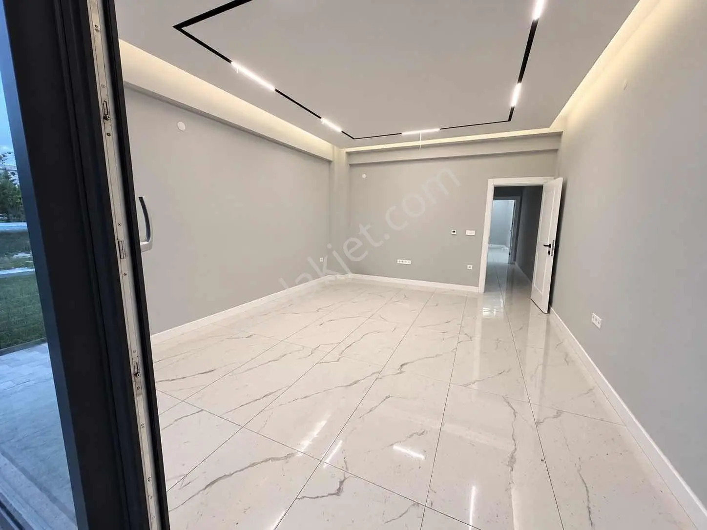 Serdivan Satılık Villa 4+1 Müstakil Giriş Ve Bahçesi Remax Ay — fotoğraf 6