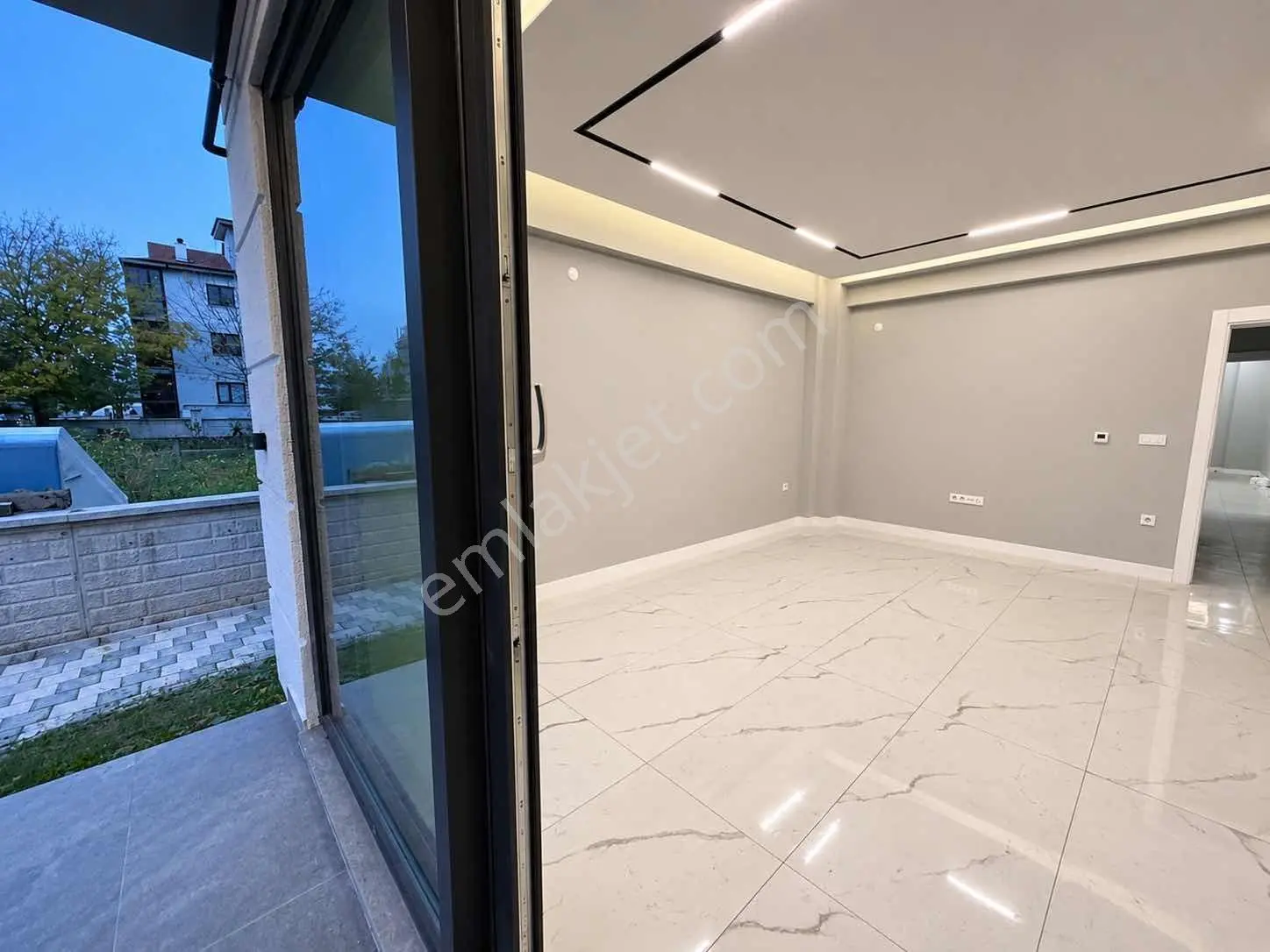 Serdivan Satılık Villa 4+1 Müstakil Giriş Ve Bahçesi Remax Ay — fotoğraf 7