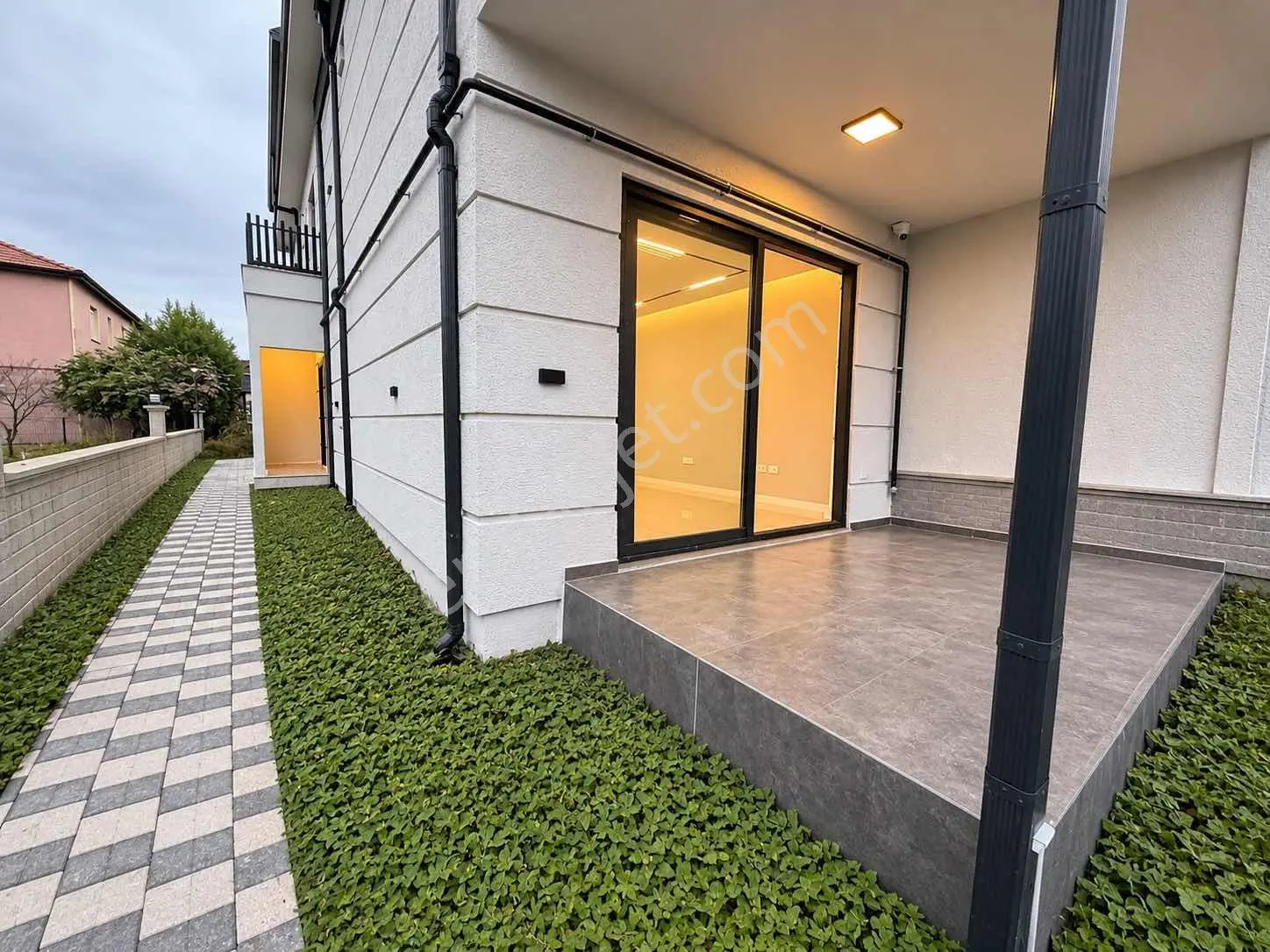Serdivan Satılık Villa 4+1 Müstakil Giriş Ve Bahçesi Remax Ay — fotoğraf 8
