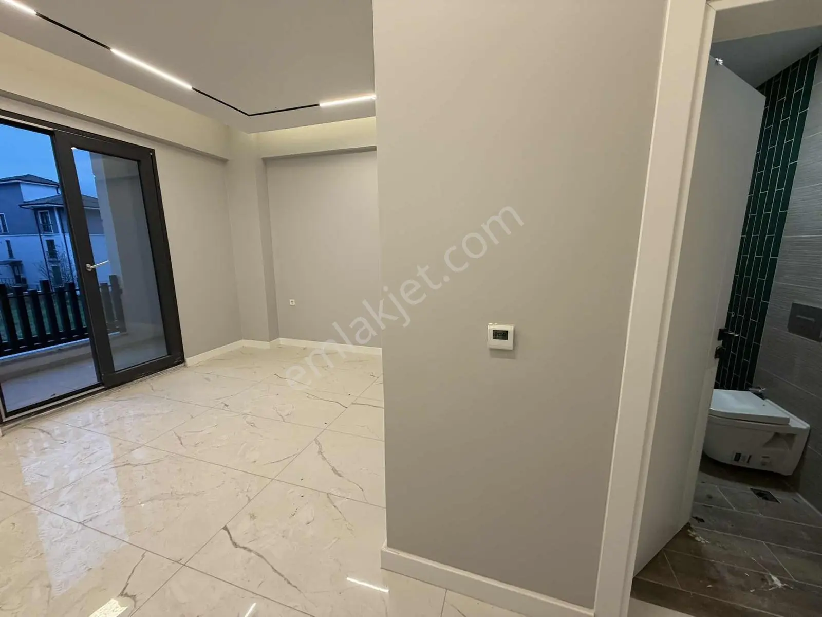 Serdivan Satılık Villa 4+1 Müstakil Giriş Ve Bahçesi Remax Ay — fotoğraf 17
