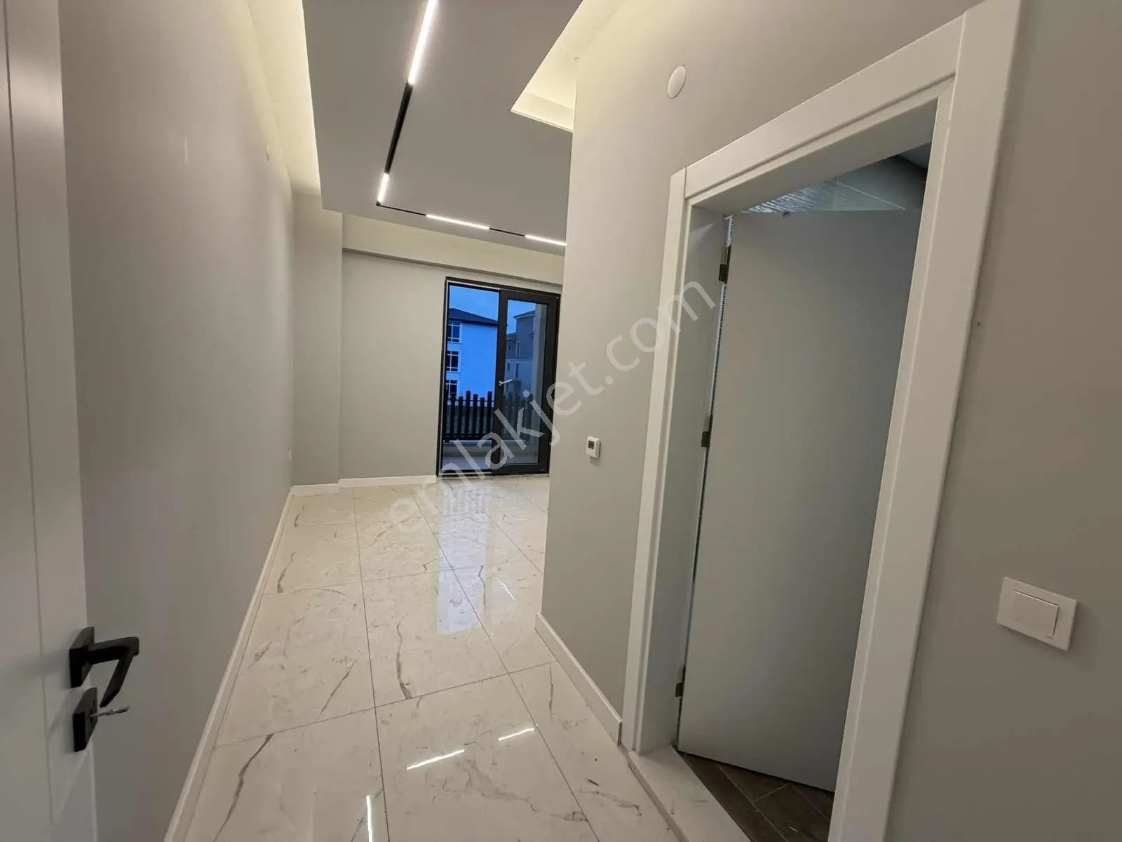 Serdivan Satılık Villa 4+1 Müstakil Giriş Ve Bahçesi Remax Ay — fotoğraf 18