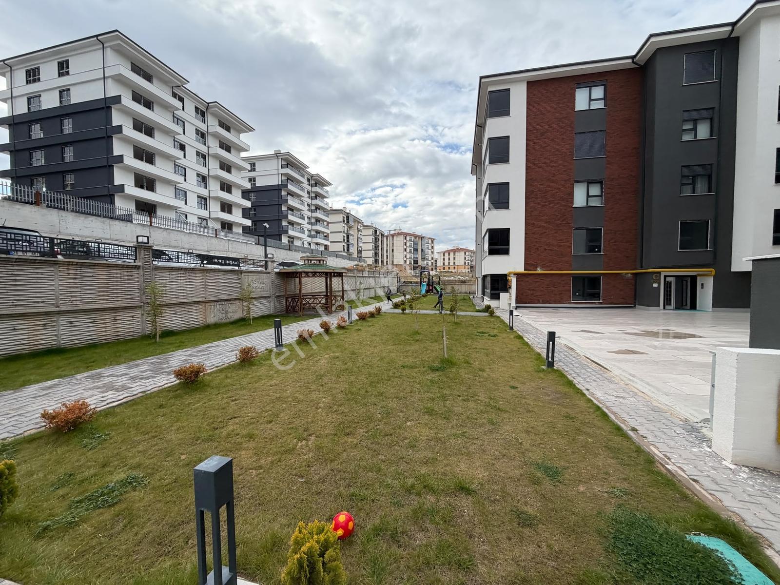 Bess'den Vadişehir Mah. Nevruz Caddesi Üzeri Satılık 3+1 Daire — fotoğraf 29