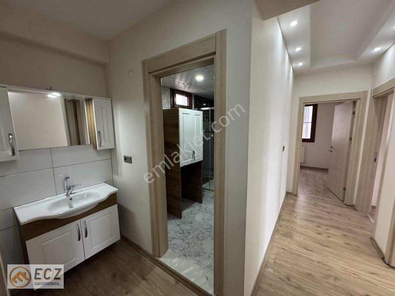 Ecz Gayrimenkul Den Satılık 2+1 Kapalı Mutfak Fatih Mah — fotoğraf 5