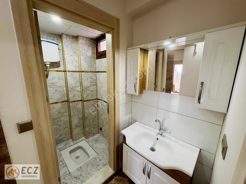 Ecz Gayrimenkul Den Satılık 2+1 Kapalı Mutfak Fatih Mah — fotoğraf 11