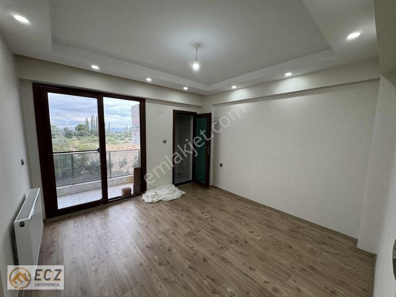 Ecz Gayrimenkul Den Satılık 2+1 Kapalı Mutfak Fatih Mah — fotoğraf 12