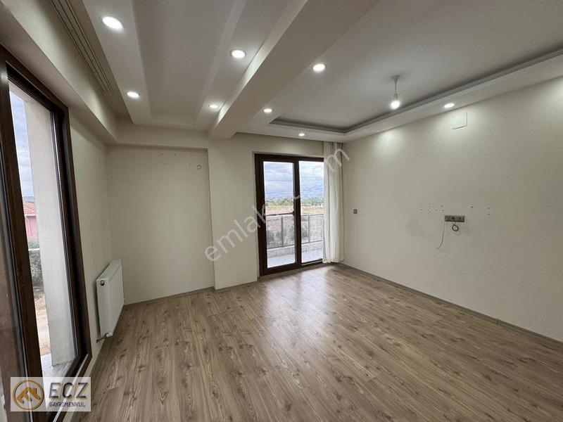 Ecz Gayrimenkul Den Satılık 2+1 Kapalı Mutfak Fatih Mah — fotoğraf 35