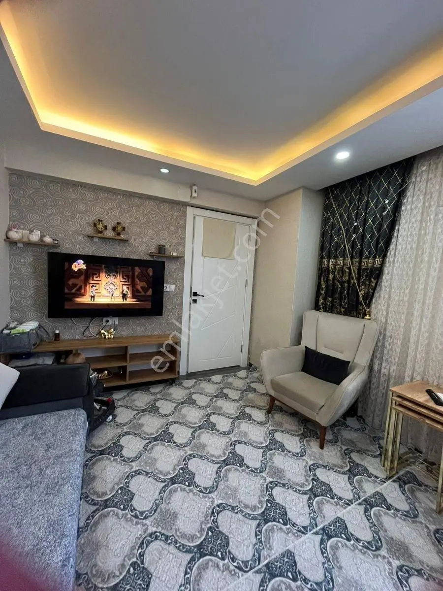 Güzel Emlaktan Full Eşyalı Satılık Daire — fotoğraf 5