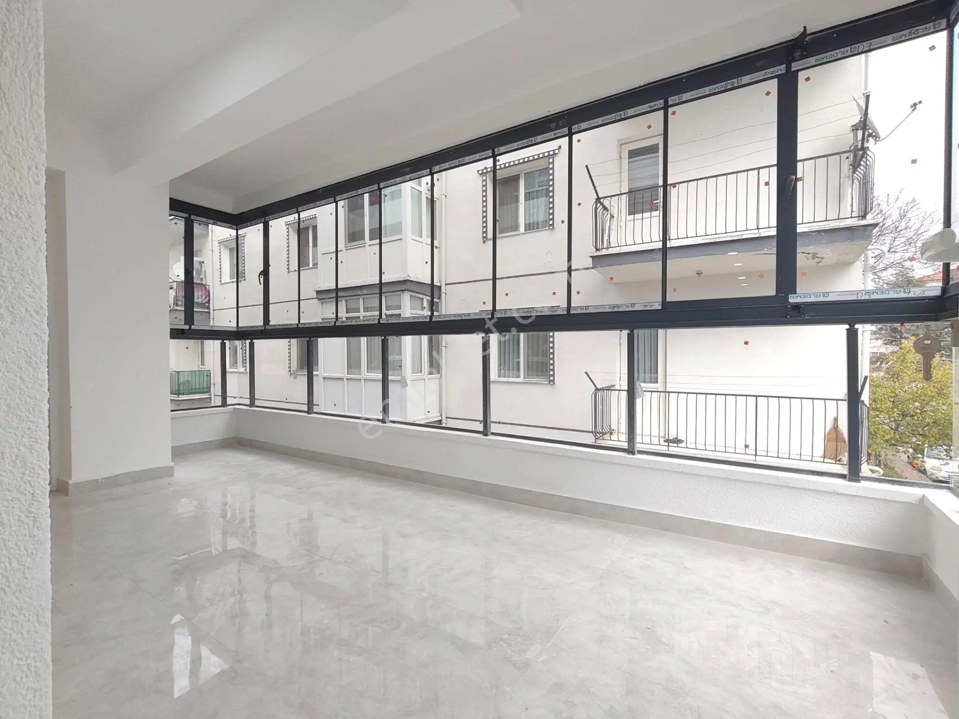 Yılmaz Gayrimenkul'den Tandoğan Mahallesi 3+1 140m2 Ara Katta Ultra Lüks Yapılı — fotoğraf 3