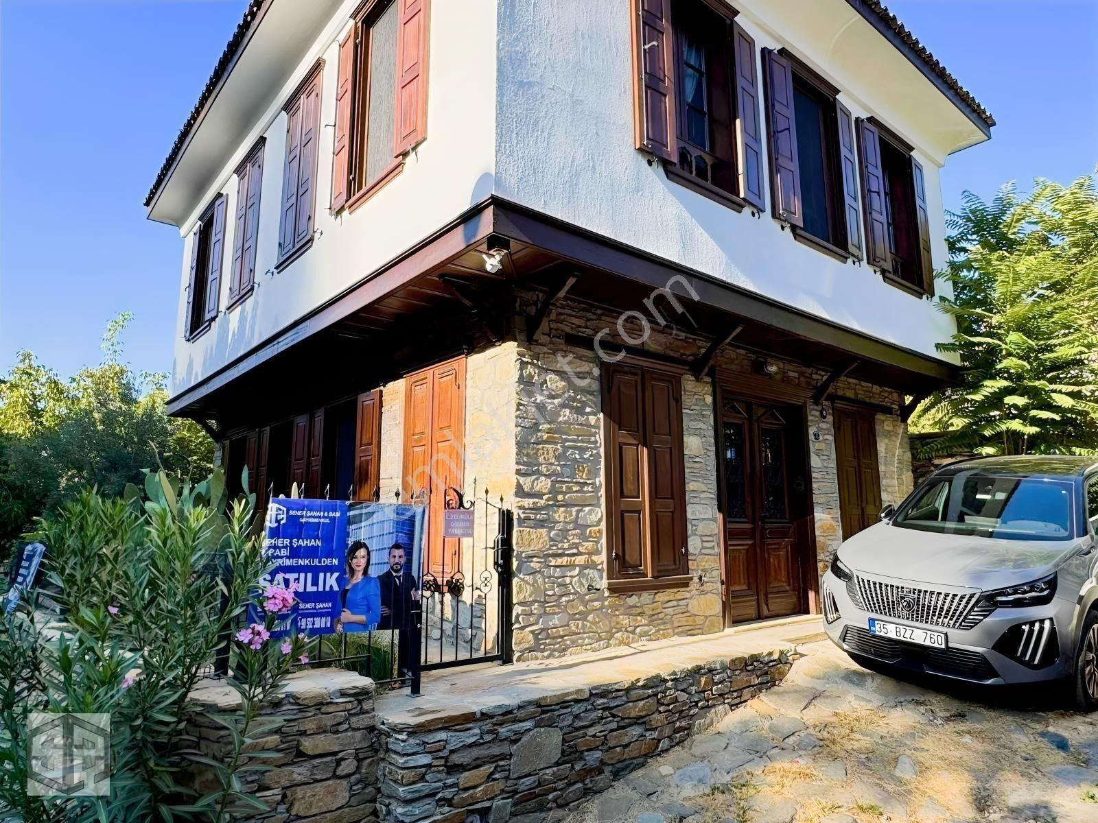 İzmir Selçuk Şirince Merkezde Tescilli Özel Taş Ev — fotoğraf 2