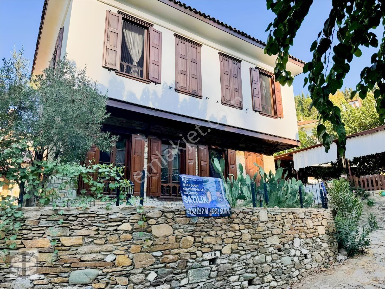 İzmir Selçuk Şirince Merkezde Tescilli Özel Taş Ev — fotoğraf 4