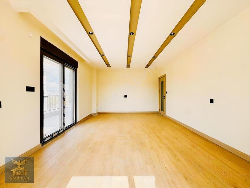 Tramvay_yakını_cadde_üzeri_ebeveyn_banyo'lu_geniş_lüks_3+1_daire — fotoğraf 4