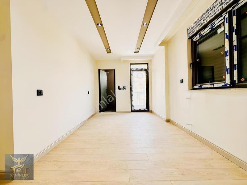 Tramvay_yakını_cadde_üzeri_ebeveyn_banyo'lu_geniş_lüks_3+1_daire — fotoğraf 16