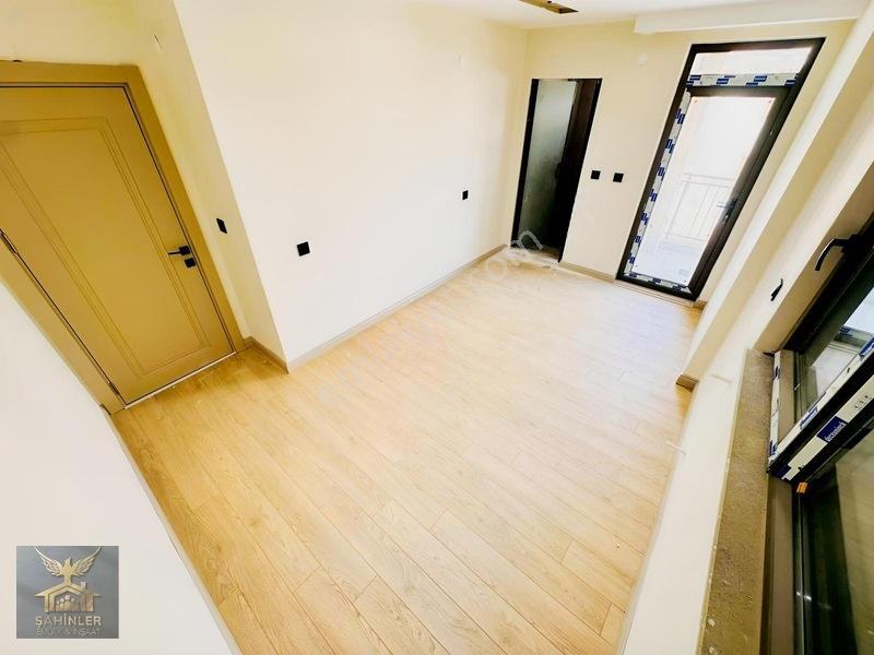 Tramvay_yakını_cadde_üzeri_ebeveyn_banyo'lu_geniş_lüks_3+1_daire — fotoğraf 18