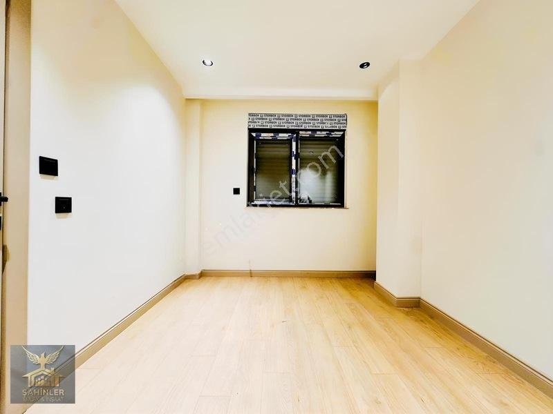 Tramvay_yakını_cadde_üzeri_ebeveyn_banyo'lu_geniş_lüks_3+1_daire — fotoğraf 24