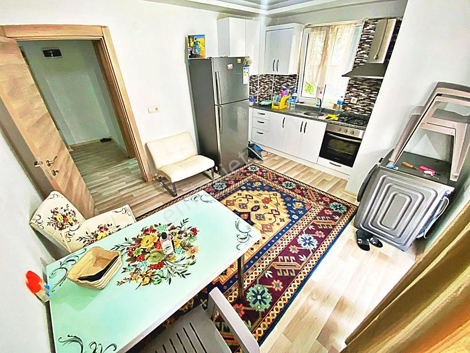 Aktiften Akçay Da Satılık 5 Yaşında Asansörlü Harika Fırsat 2+1 Daire