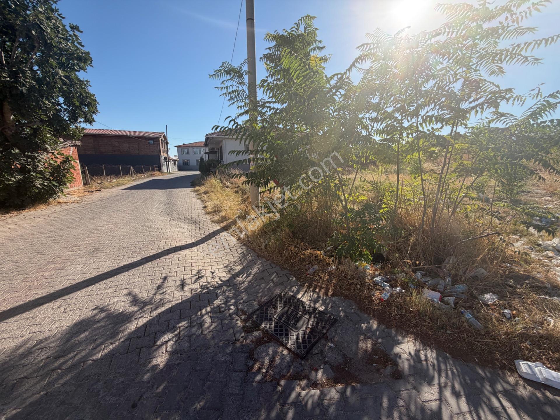 Akhisar Kapaklı'da Satılık Villa İmarlı Arsa — fotoğraf 5