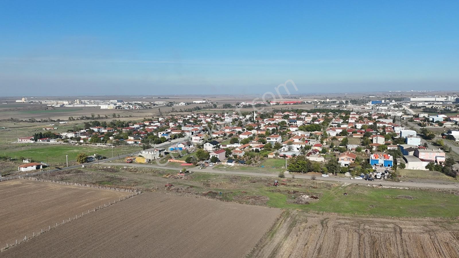 Güven'den Ergene'de 10.130m² Tek Tapu Tarla Yola Cephe Şok Fiyat — fotoğraf 2