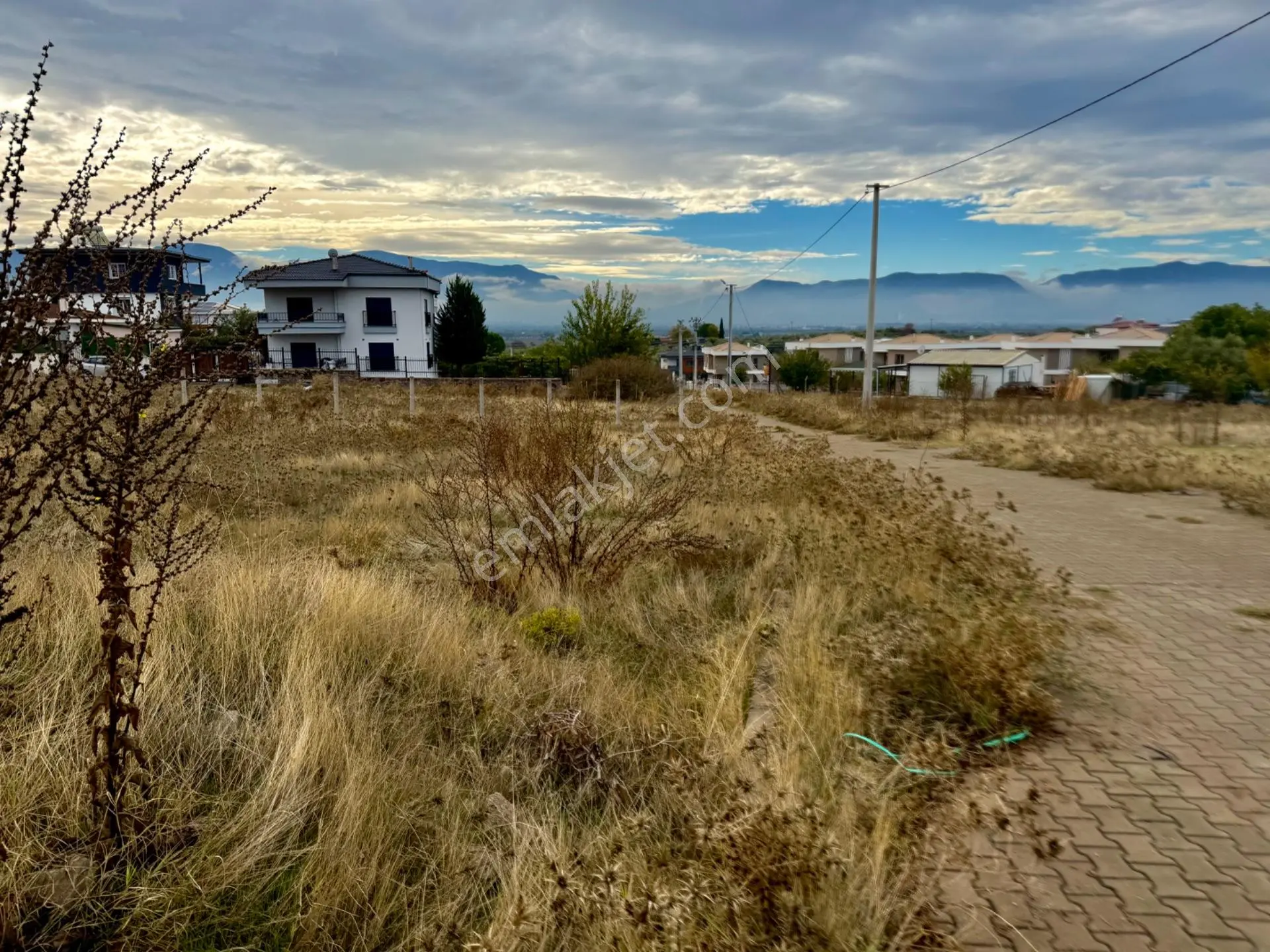 Gülbahçe Mahallesi Satılık Villa İmarlı Köşe Parsel Arsa — fotoğraf 2