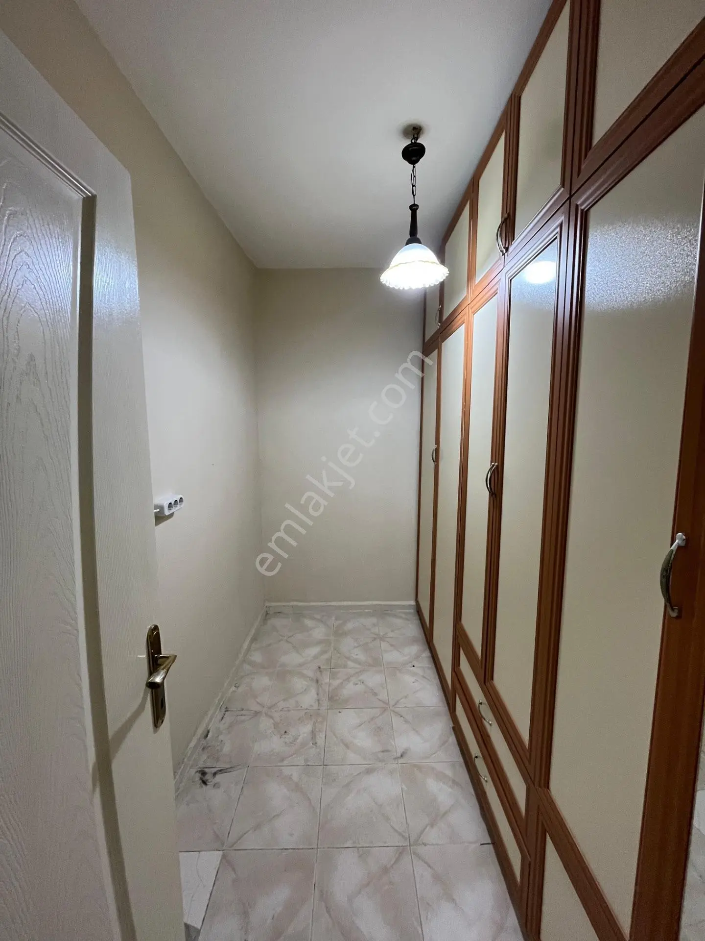 3+1 Güzelyalı 10-1katı Dgaz Kap.mutfak G.odası Geniş Kgb Cephe 185m2 Araç Takas Olur Hasarsız — fotoğraf 15