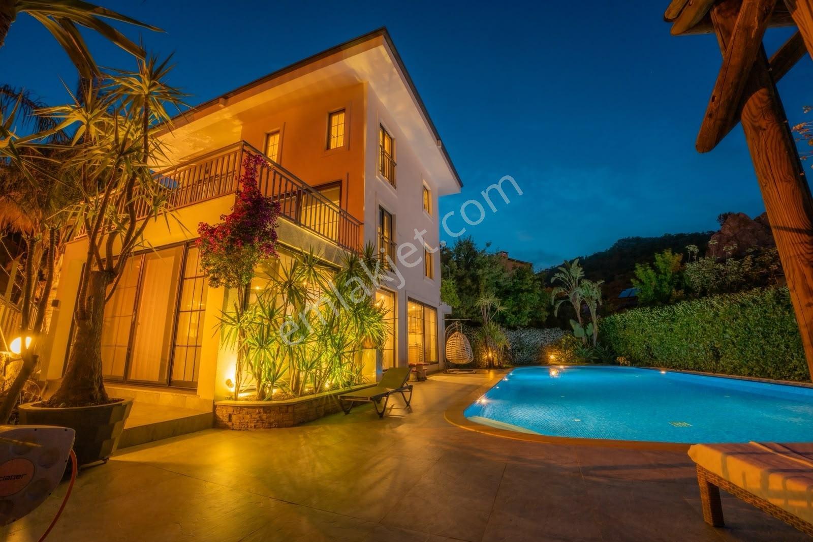 Select'Ten Marmaris Camiavluda Tam Müstakil Muhteşem 5+1Villa